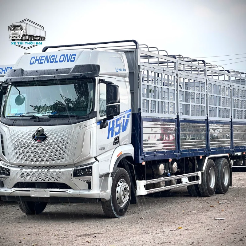 Xe tải nặng ChengLong 3 chân H5V 310HP cầu lết