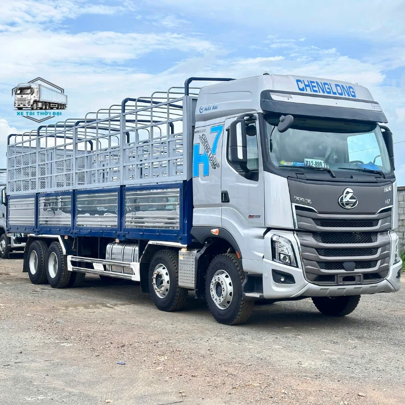 Xe tải nặng ChengLong 4 chân H7 360HP thùng 9m7